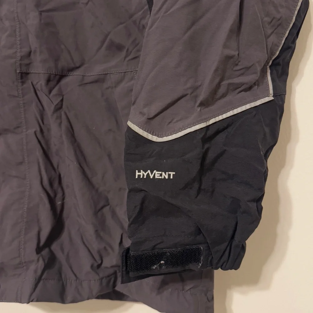 The North Face Boy’s Hyvent Jacket Size Large Gray